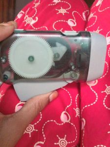 Hand crack dynamo led flash light