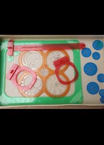 Funskool Classic Spirograph Drawing Toy
