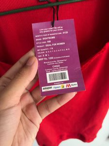 Long Sleeves Red Top