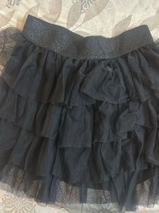 mini ruffled skirt