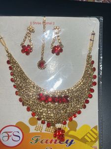 Gold &amp; Red Stone Necklace Set