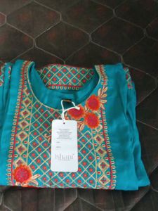 Elegant Turquoise Embroidered Kurta