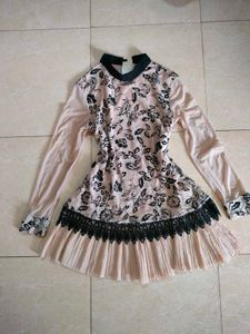 Elegant Lace Trim Tunic Top🧁🪞📜💌