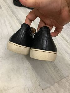 Stylish Black Leather Loafers with Tassel
