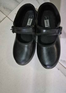 Pairs Of 2 Black N White Casual School Shoes Girl