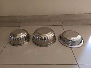 Unused Set of 3 Stainless Steel Bowls