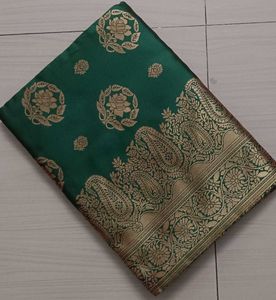 91)Elegant Emerald Green Silk Saree