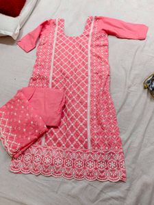 Elegant Pink Chikankari Kurta Set