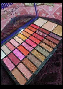 Angel Rose Eyeshadow Palette