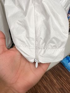 White Pullover V-Neck Sweatshirt