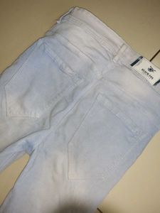 Light Wash High Rise Skinny Jeans