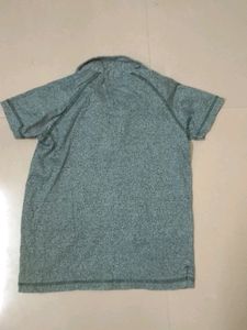 Like New 👕  T Shirt For Kids