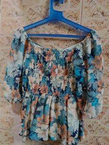 Chic Floral Print Puff Sleeve Top