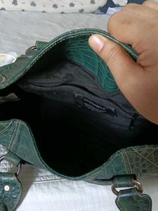 Pure leather Stylish Green Croc Embossed Handbag