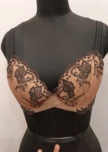 Very Light Padded Type Bra
