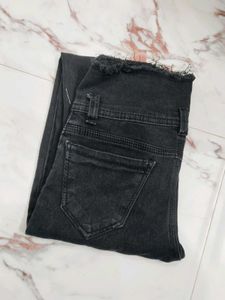 Black Distressed Jeans