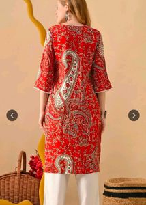Vibrant Red Paisley Print Kurta