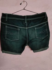 Black Short