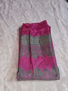 Beautiful Pink &amp; Grey Saree without blouse