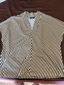 Chic Striped V-Neck Top
