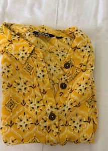 Stylish Yellow Printed Button-Up Top