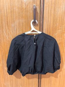 batwing style Chic Black Cropped Top