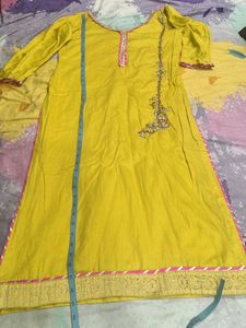 Price Drop!Beautiful Suit