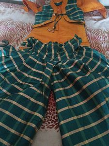 yellow Kurta Set with Green Dupatta