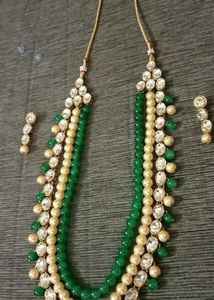Elegant Layered Pearl and Emerald Necklace Set