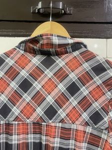 Women's Plaid Button-Up Shirt