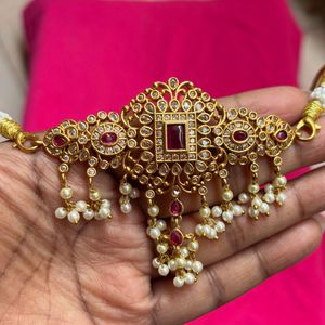 Stunning Kundan &amp; Pearl Choker Set with Bug size e