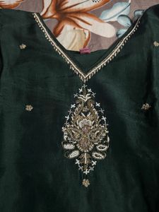 Elegant Emerald Green Kurta Set