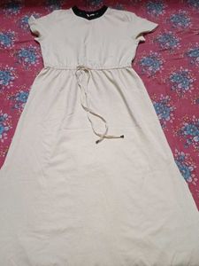 Short Sleeve Dress with side slit