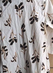 Brand new off-white floral print kurta