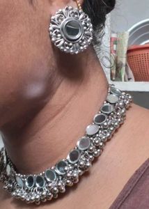 Neckset1
