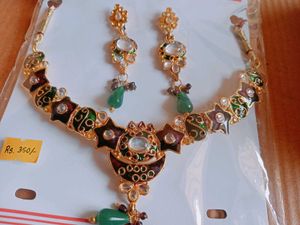 Beautiful Ethnic Necklace and Earring Set
