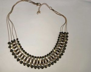 Elegant Black &amp; Gold Statement Necklace