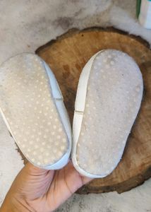Baby White Shoes 6-12 Months