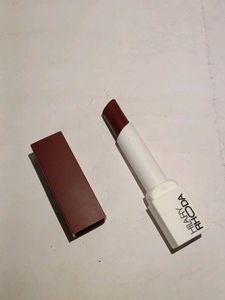 Hilary Rhoda Lipstick