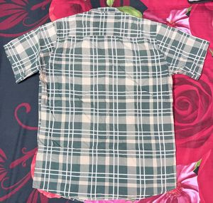Classic Plaid Short Sleeve Shirt