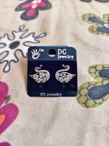 Elegant Swan Stud Earrings