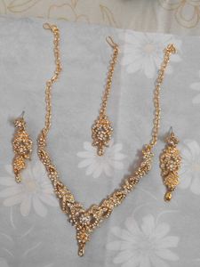 Stunning Gold-Tone Bridal Jewellery Set
