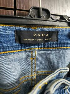 Zara Distressed Jeans