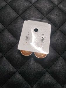 set of 3 earrings and 1 freebie too