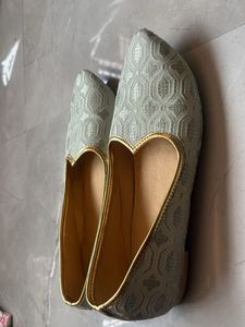 Sea Green Mojri For Wedding