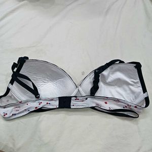 Cute Cherry 🥰&amp; Lipstick Print Bra