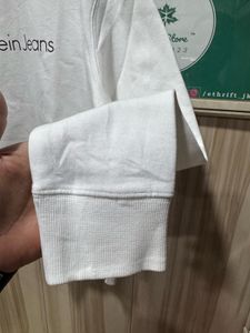 Calvin Klein Jeans White Fleeced Sweatshirt