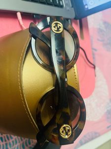 Stylish Tortoiseshell Round Sunglasses