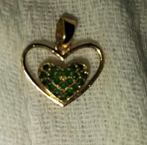 💚Gold Tone Heart Pendant Necklace &amp; Earrings Set