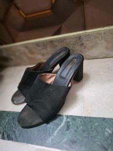 Classic Black Chic Block Heel